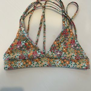 🔥 Kulani Kini Bikini Set! Hippy Flower! Small